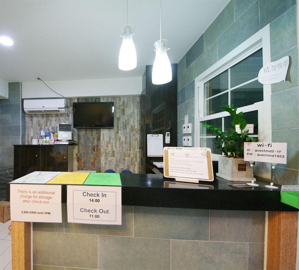 D.H Sinchon Guesthouse Сеул Екстер'єр фото